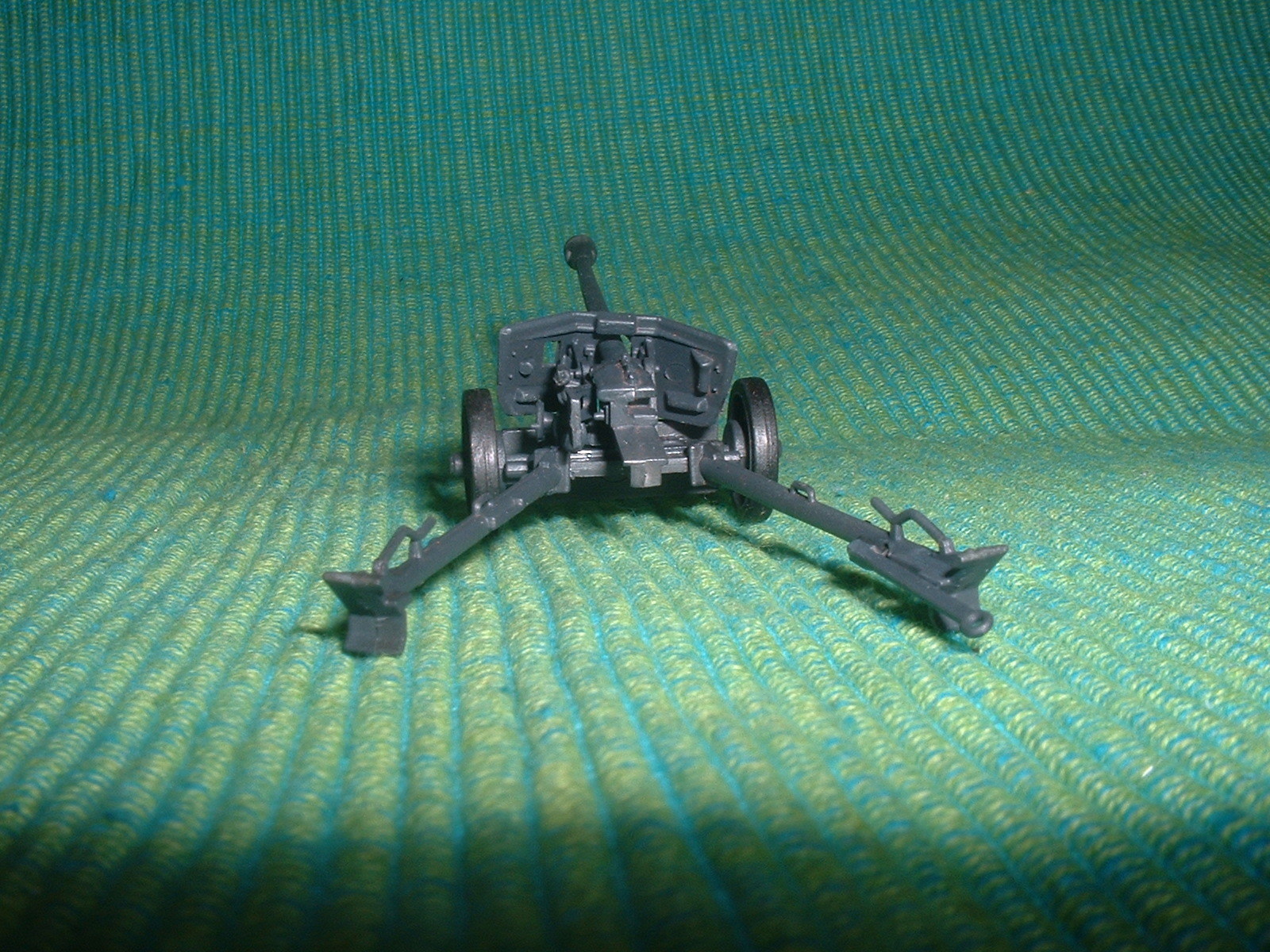 2016年08月19日完成 AIRFIX 76分の1「Pak40」その2.JPG