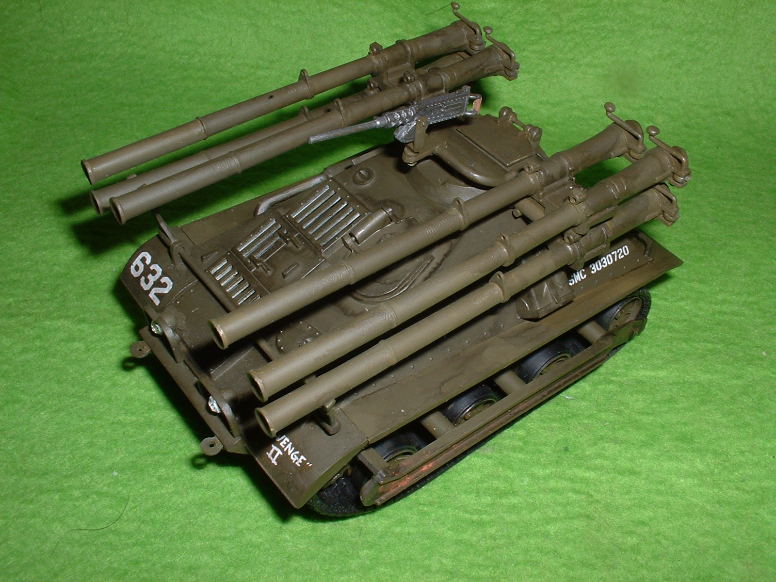 レベル社 32分の1「M-50 オントス」 完成 Doburoku-TAO.JPG