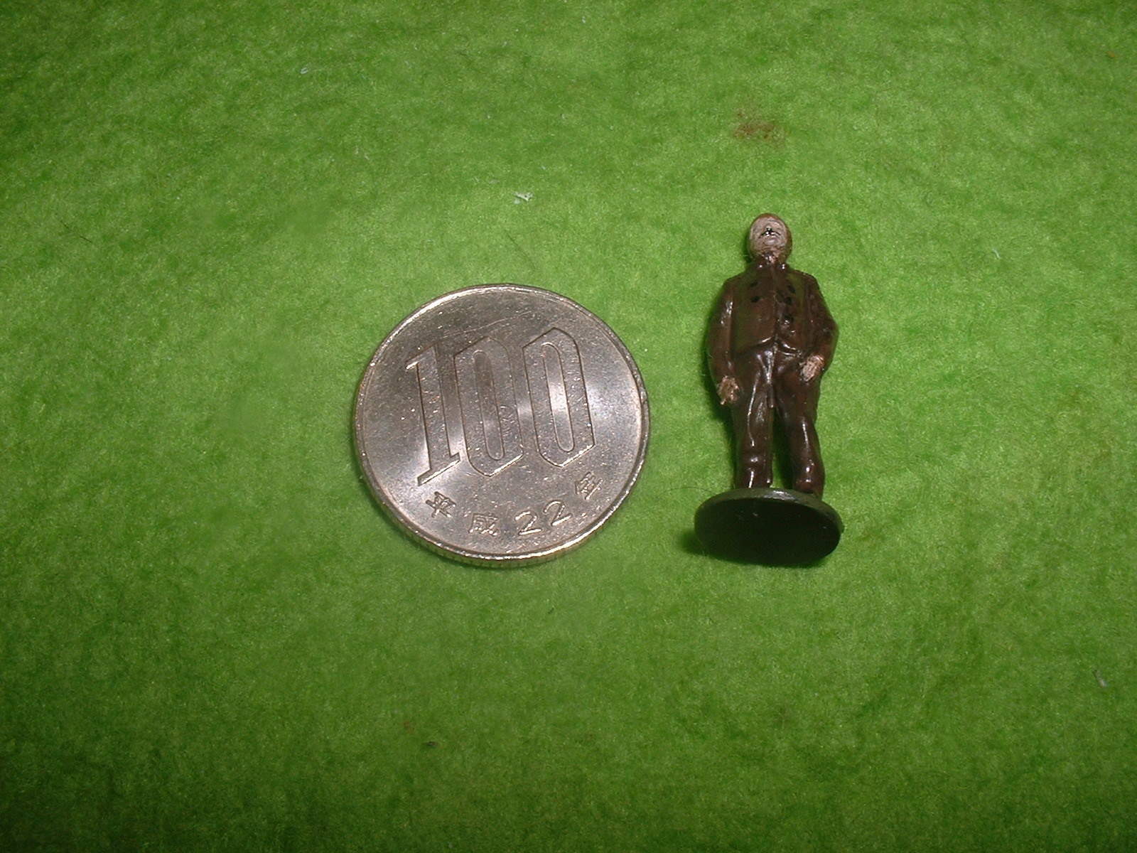 旧FROG金型72分の1 ブレリオⅪ附属人形その1.JPG