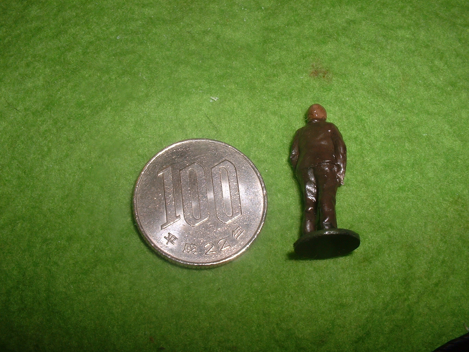 旧FROG金型72分の1 ブレリオⅪ附属人形その2.JPG